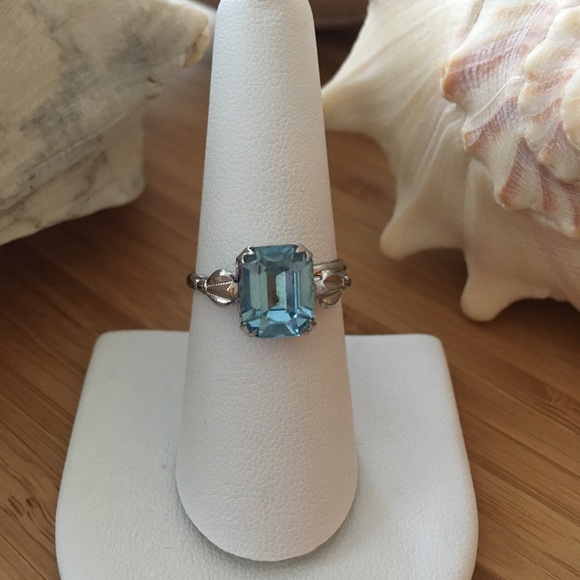 Vintage Jewelry - Vintage 1956 Sterling Silver Aquamarine Ring 7.5